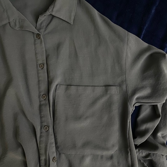 Collared oversized shirt with chest pockets - Picture 1 of 3